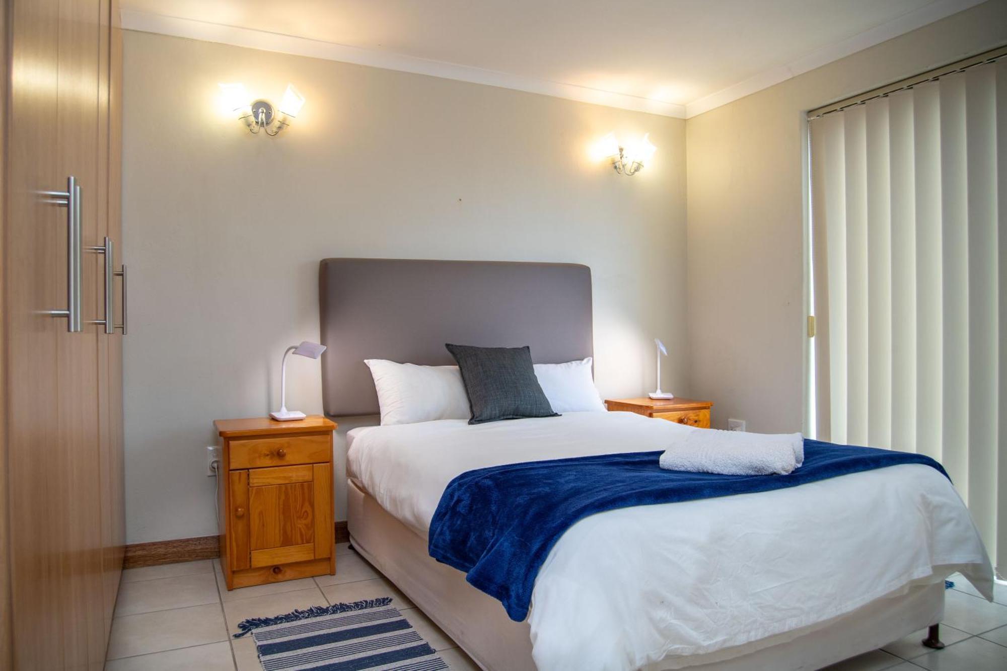 Great White Accommodation Kleinbaai 外观 照片