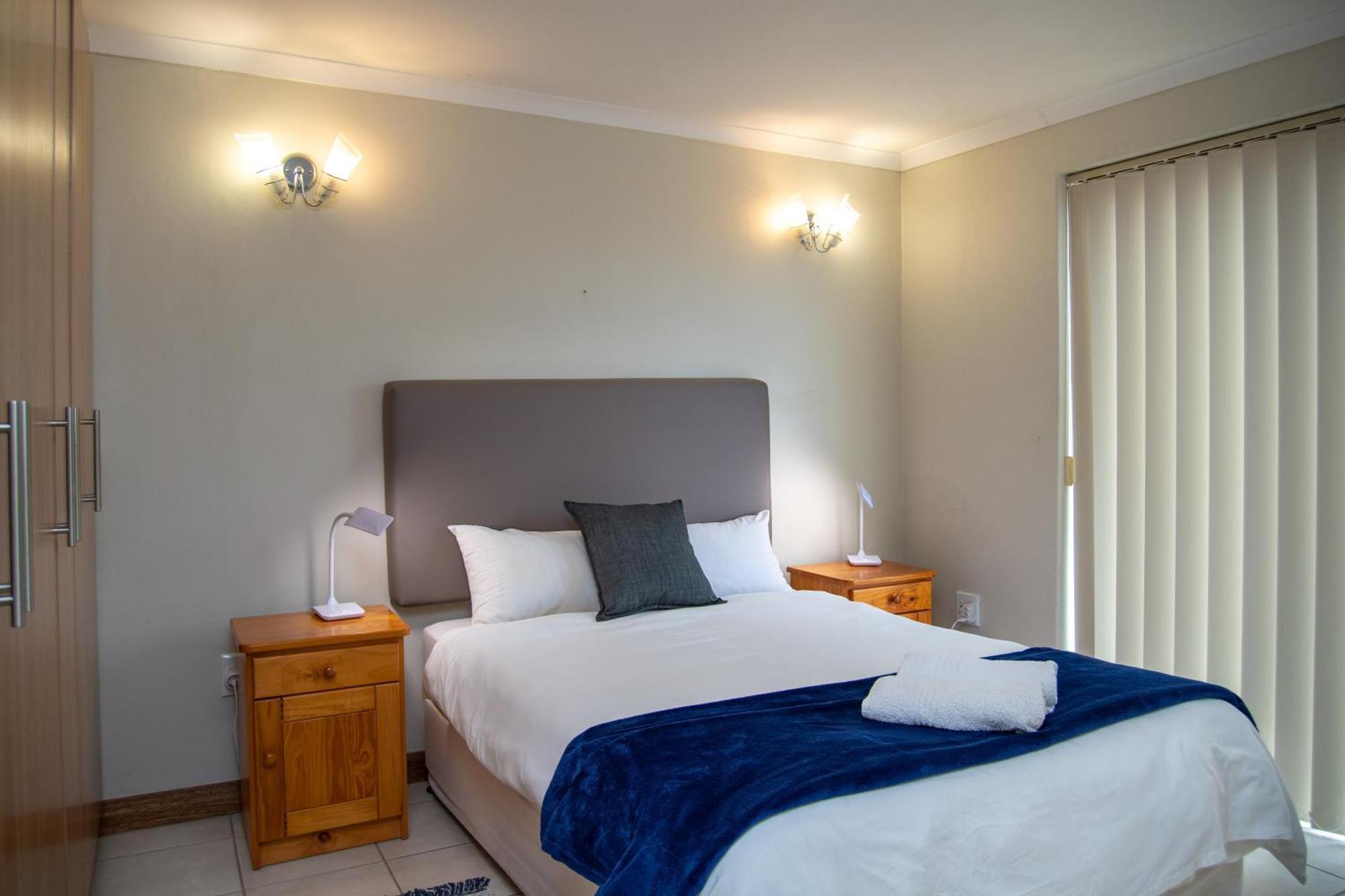 Great White Accommodation Kleinbaai 外观 照片