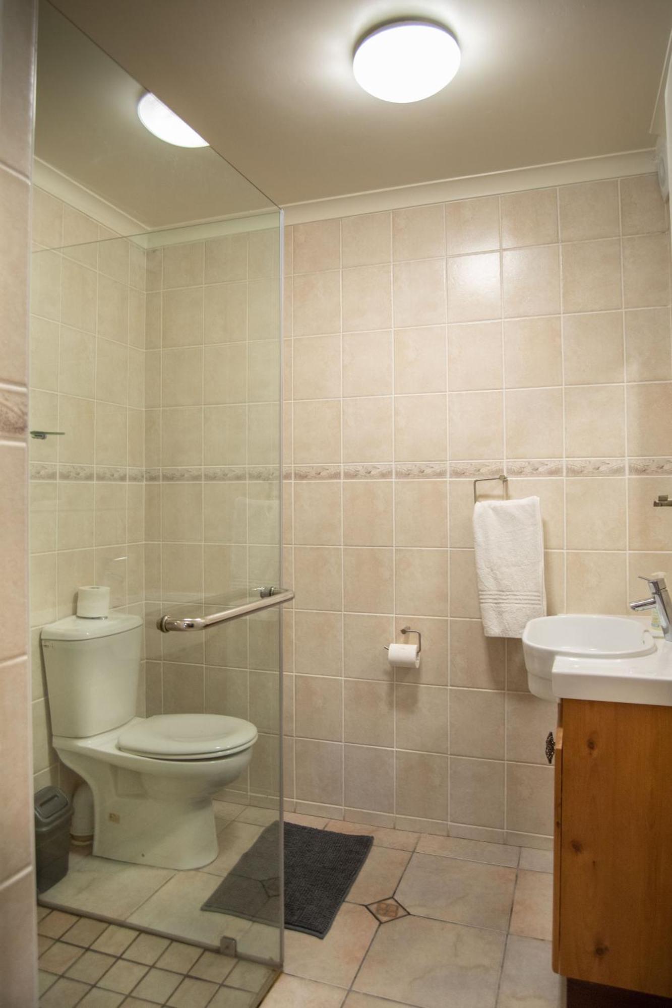 Great White Accommodation Kleinbaai 外观 照片
